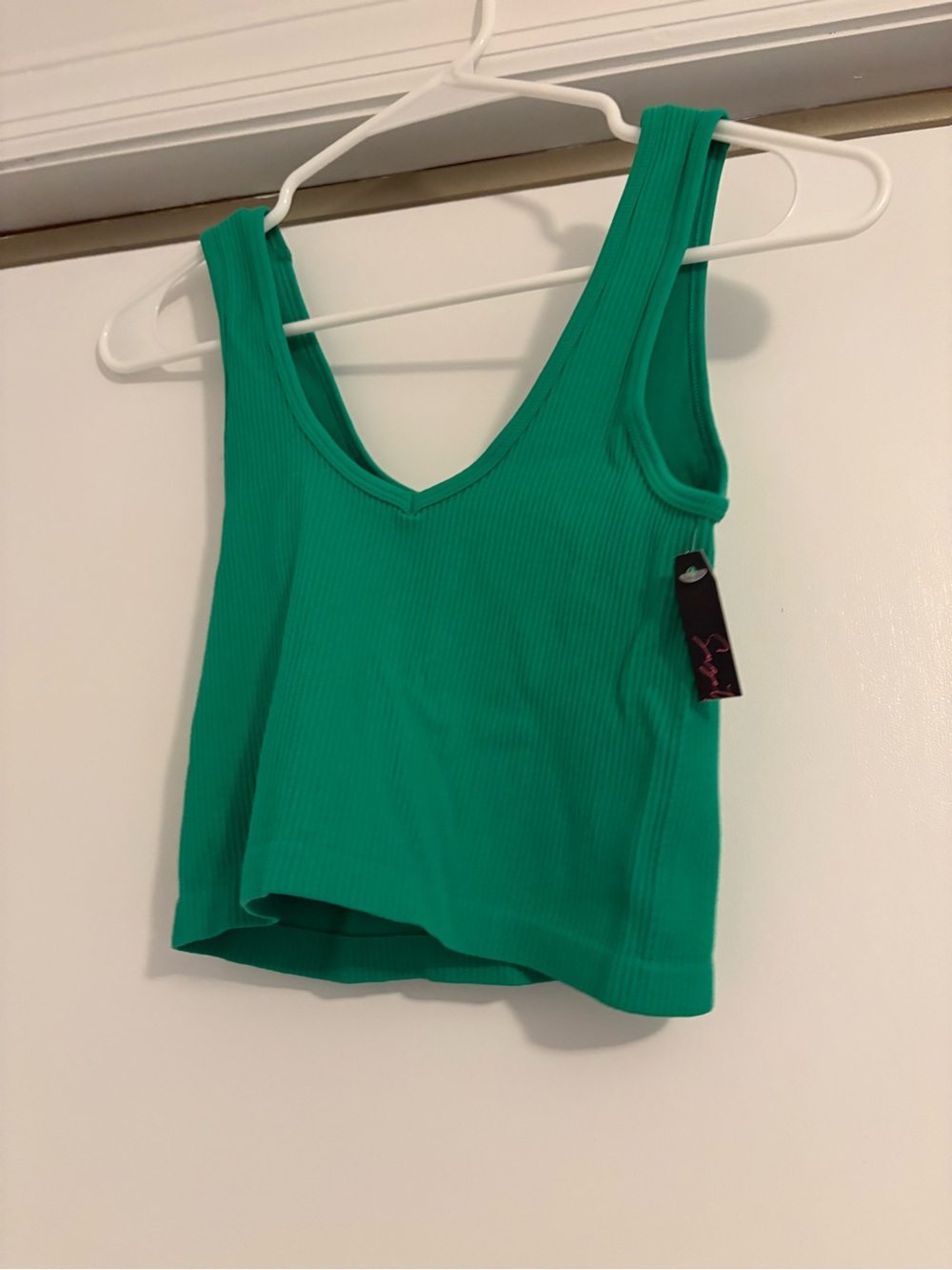 Ribbed V-Neck Crop Tank Top - Green